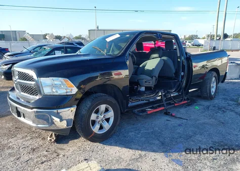 2020 Ram 1500 Classic Tradesman 4X2 6'4 Box z USA, uszkodzony, nr VIN 1C6RR6FG7LS151597